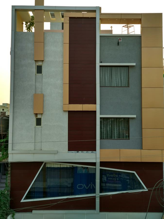 Oyo 60976 Hotel Shree Ji Morena Εξωτερικό φωτογραφία